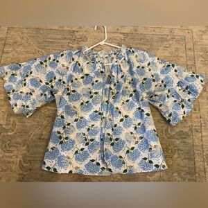 VOY Embroidered Hydrangea Floral Blouse